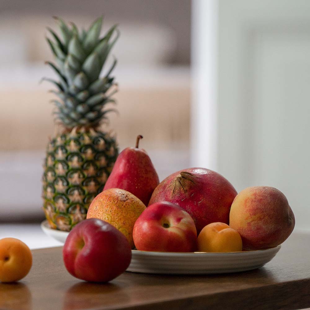 Ananas, appel en perzik vers fruit | Kaas & Borrelz