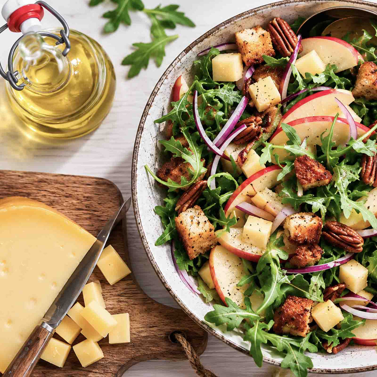 Salade met appel, pecannoten en boerderijkaas, recept met kaas | Kaas & Borrelz