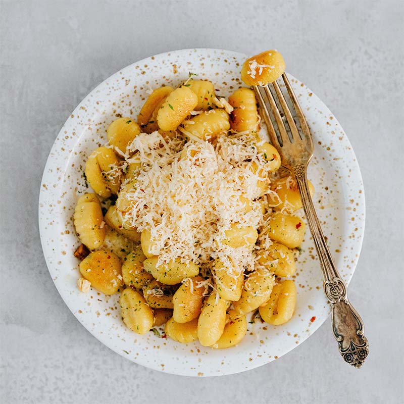 Parmigiano Reggiano 30 maanden - Bio – ParmigianoReggiano parmezaanse kaas sfeer | Kaas & Borrelz