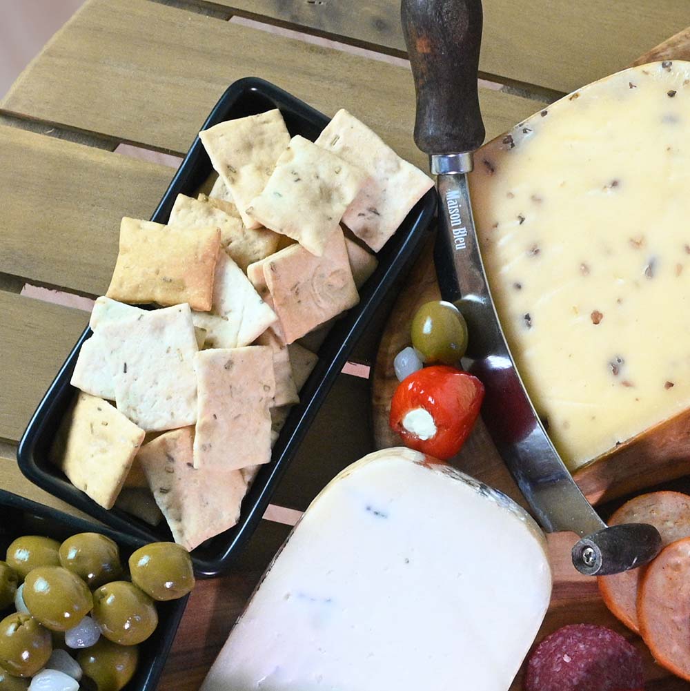 Crackers met rozemarijn sfeerfoto | Kaas & Borrelz