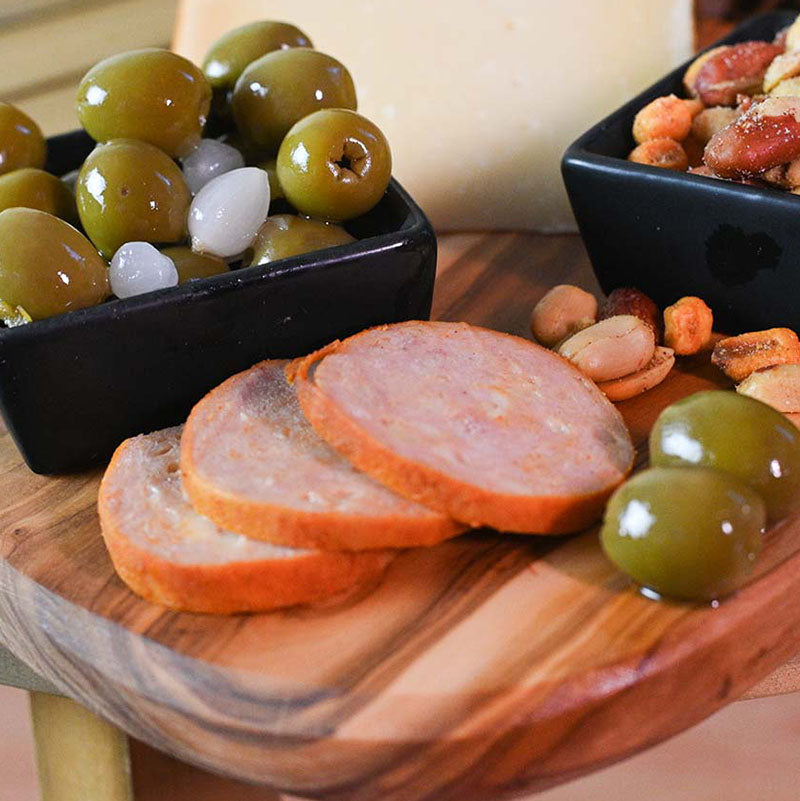 Kipgrillworst - Kaas – Kipgrillworst kaas sfeer grillworst 2 | Kaas & Borrelz